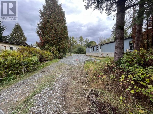 Photo 2 - Backyard - 25511 DEWDNEY TRUNK ROAD, Maple Ridge, BC V4R1X8