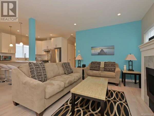 Photo 2 - LivingRoom - 6554 Steeple Chase, Sooke, BC V9Z0W3