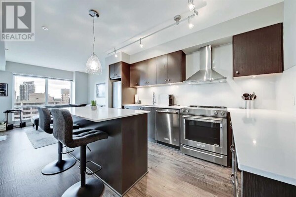 Photo 3 - Kitchen - 2510, 930 6 Avenue SW, Calgary, AB T2P1J3