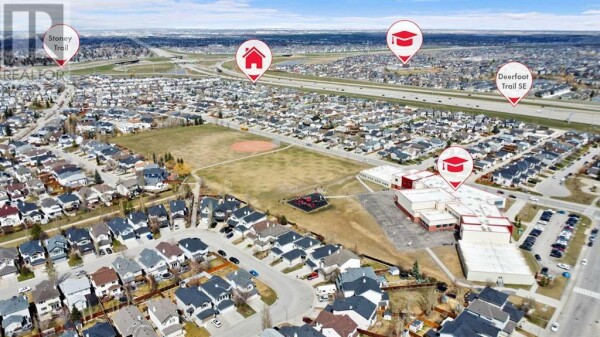 Photo 2 at 166 Cramond Circle SE, Calgary, AB T3M1E5