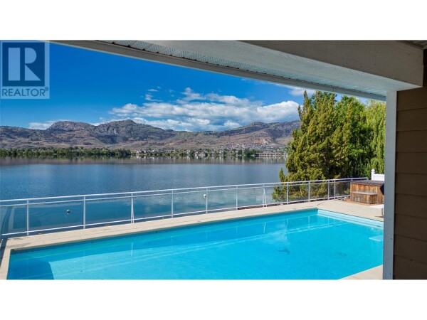 Photo 2 - Backyard - 73 HARBOUR KEY Drive, Osoyoos, BC V0H1V3