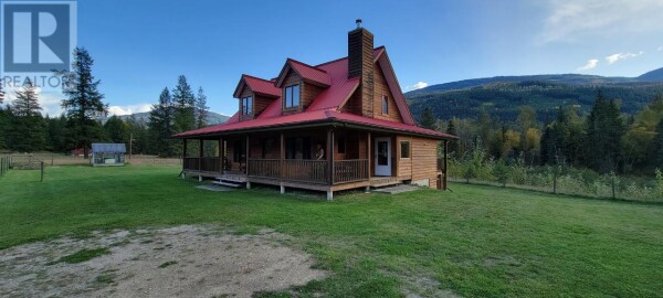 Photo 3 at 2200 YELLOWHEAD S Highway, Clearwater, BC V0E1N1