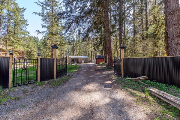 Photo 2 - Backyard - 5612 Riverbottom Rd W, Duncan BC V9L 6H9, Duncan, BC V9L 6H9