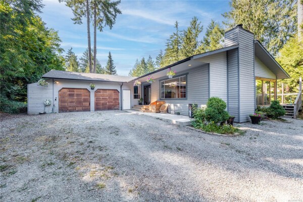 Photo 1 at 106 Broadwell Rd, Salt Spring BC V8K 1H3, Salt Spring, BC V8K 1H3