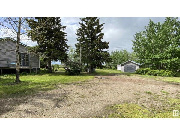 Photo 3 - Backyard - 59310 RNG RD 112, Rural St. Paul County, AB T0A0C0