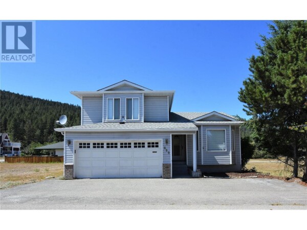 Photo 1 - FrontYard - 625 Nighthawk Avenue, Vernon, BC V1H2A1