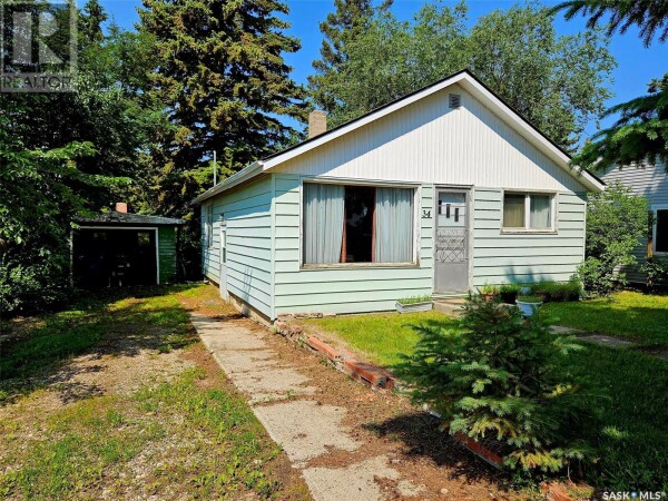 Photo 1 at 34 Newcombe STREET, Manor, SK S0C1R0