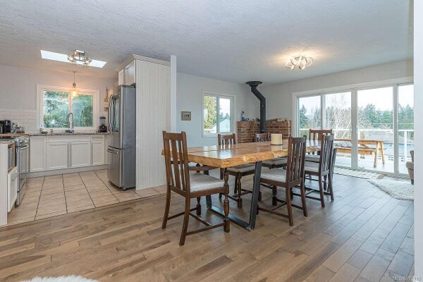 Photo 3 - DiningRoom - 2123 Amethyst Way, Sooke BC V9Z 0M2, Sooke, BC V9Z 0M2