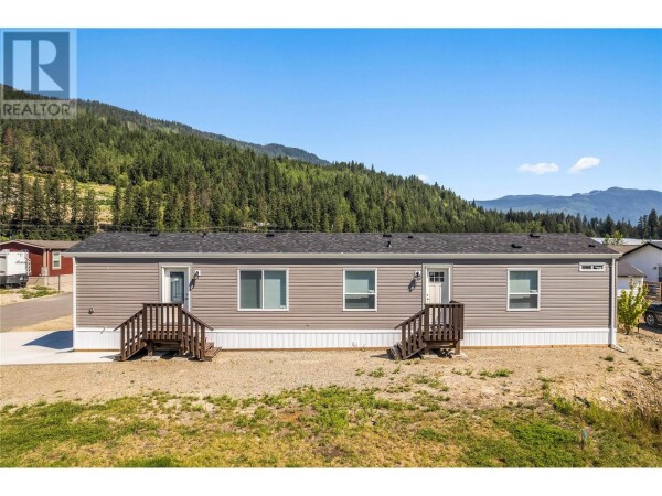 Photo 2 - Backyard - 1705 Hillier Road Unit# 21, Sicamous, BC V0E2V4