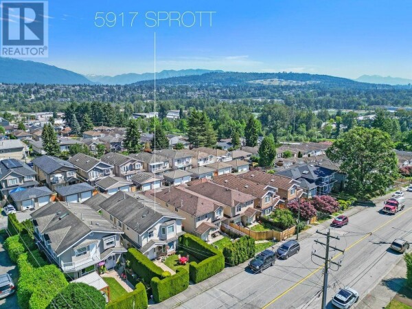 Photo 3 - Backyard - 5917 SPROTT STREET, Burnaby, BC V5G1T9