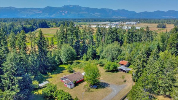 Photo 2 - Backyard - 84 Hilliers Rd N, Hilliers BC V9K 1Y4, Hilliers, BC V9K 1Y4