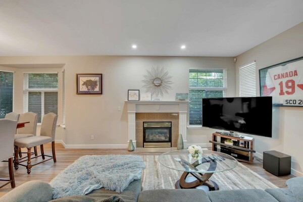 Photo 2 - LivingRoom - 23 5811 122ND STREET, Surrey, BC V3X3N5