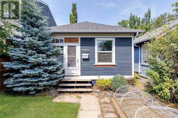 Photo 1 - Backyard - 1110 18 Avenue NW, Calgary, AB T2M0V9