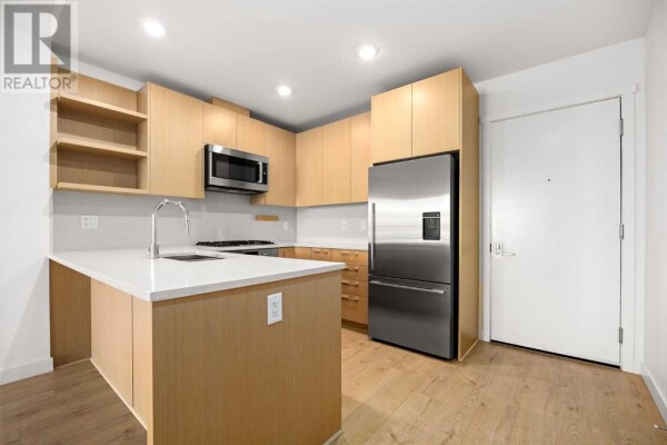 Photo 3 - Kitchen - 303, 88 9 Street NE, Calgary, AB T2E4E1