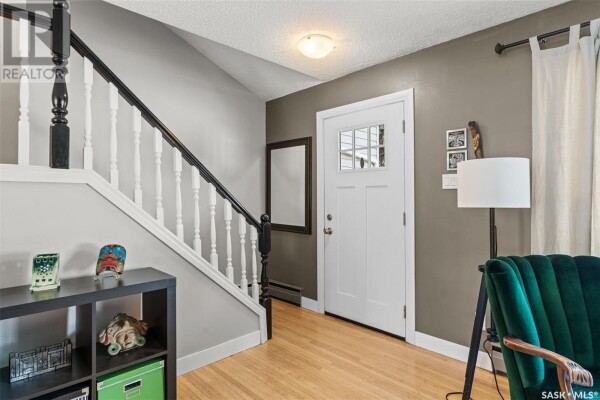 Photo 3 at 2605 Haultain AVENUE, Saskatoon, SK S7J1R5