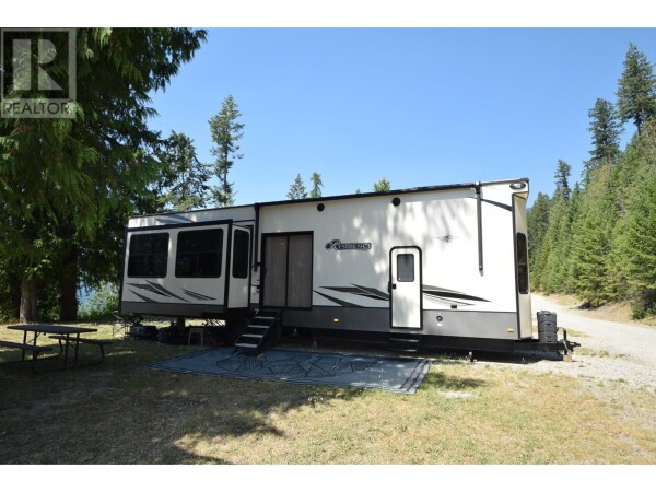 Photo 1 at 13165 3A Highway Unit# 6, Boswell, BC V0B1A4