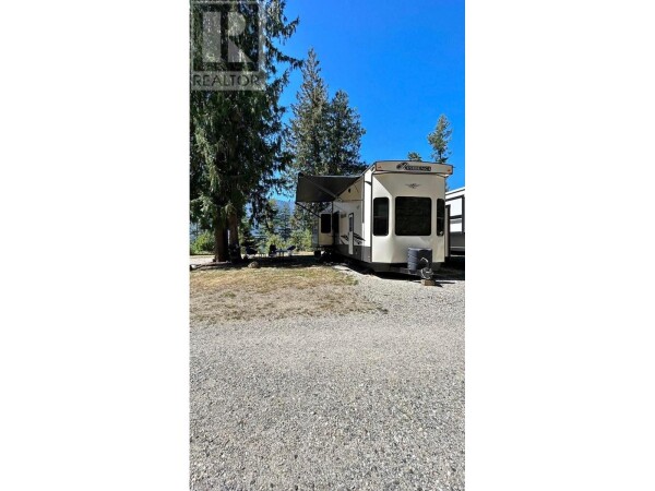 Photo 3 at 13165 3A Highway Unit# 6, Boswell, BC V0B1A4