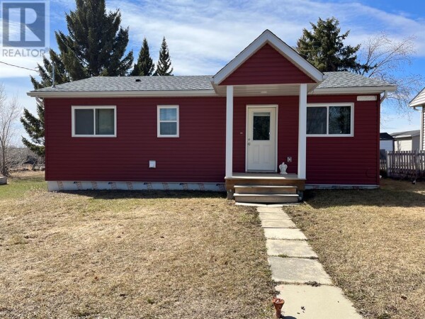 Photo 1 - FrontYard - 8 Rydberg Street, Hughenden, AB T0B2E0