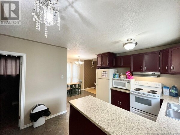 Photo 2 - Kitchen - 240 Old Station Road, Miramichi, NB E1N1Z3