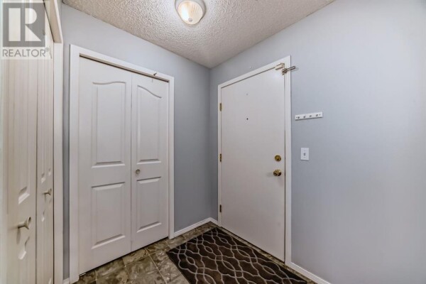 Photo 3 at 1107, 1000 Somervale Court SW, Calgary, AB T2Y4K4