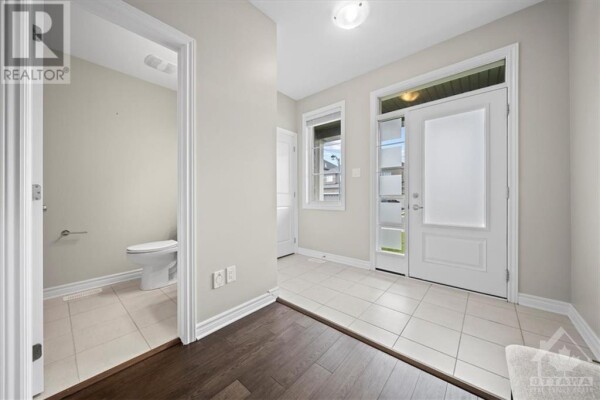 Photo 3 - Bathroom - 713 SAMANTHA EASTOP AVENUE, Stittsville, ON K2S2H8