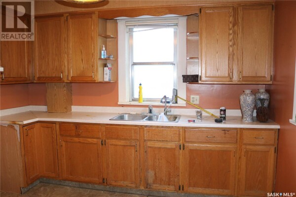 Photo 2 - Kitchen - 709 Ellice STREET, Moosomin, SK S0G3N0