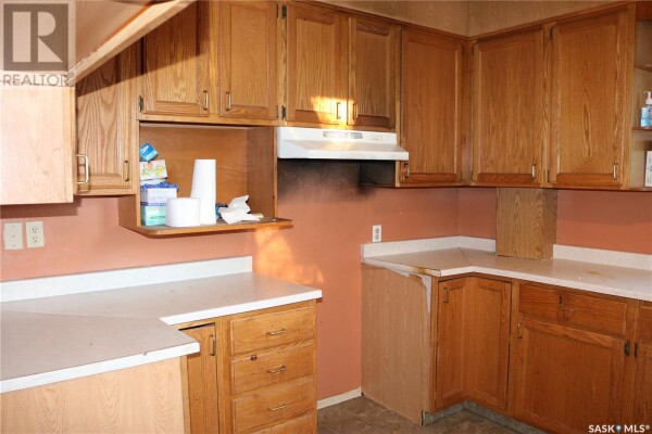 Photo 3 - Kitchen - 709 Ellice STREET, Moosomin, SK S0G3N0