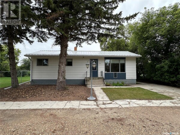 Photo 1 - FrontYard - 13 Oswalt STREET, Quill Lake, SK S0A3E0