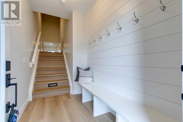 Photo 2 - Closet - 44, 130 Discovery Drive SW, Calgary, AB T3H6E9