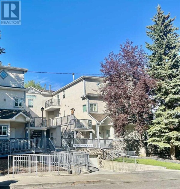 Photo 2 at 204, 622 56 Avenue SW, Calgary, AB T2V0G8