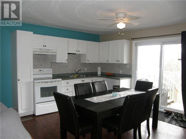 Photo 2 - Kitchen - 17494 HEADLINE ROAD, Cornwall, ON K0C1P0