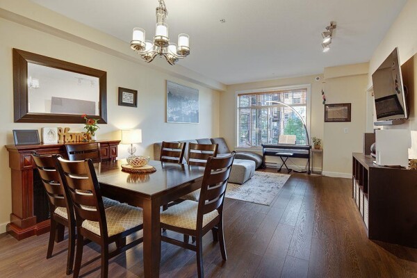 Photo 2 - DiningRoom - A214 20716 WILLOUGHBY TOWN CENTRE DRIVE, Langley, BC V2Y3J7