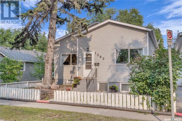 Photo 2 at 1302 7th AVENUE N, Saskatoon, SK S7K2W2