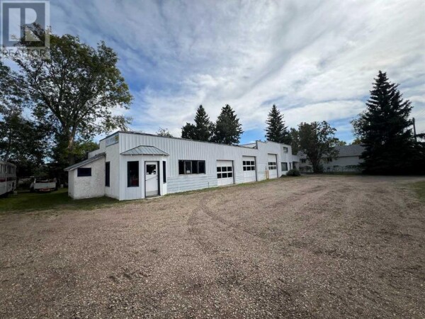 Photo 3 - Backyard - 5401 50 Street, Ponoka, AB T4J1H3