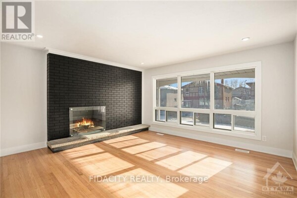 Photo 3 - LivingRoom - 2653 DON STREET, Ottawa, ON K2B6Y2