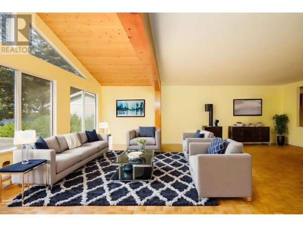 Photo 2 - LivingRoom - 4621 SIMPKINS ROAD, Sechelt, BC V7Z0E7