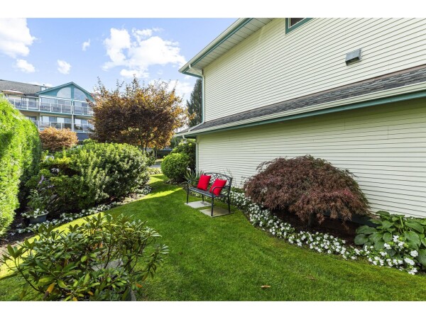 Photo 2 - Backyard - 402 7500 COLUMBIA STREET, Mission, BC V2V4C1