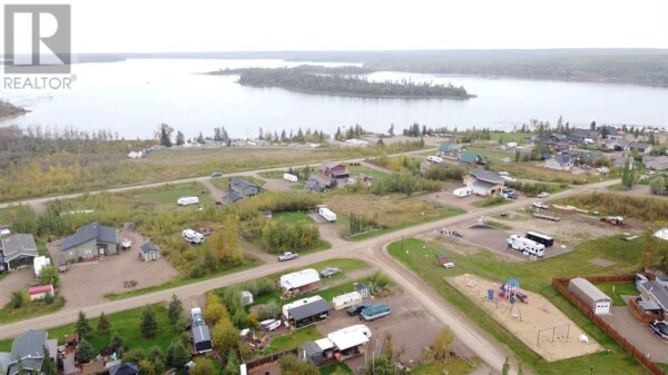 Photo 2 at 525 Diamond Willow Drive, Lac Des Iles, SK S0M1A0