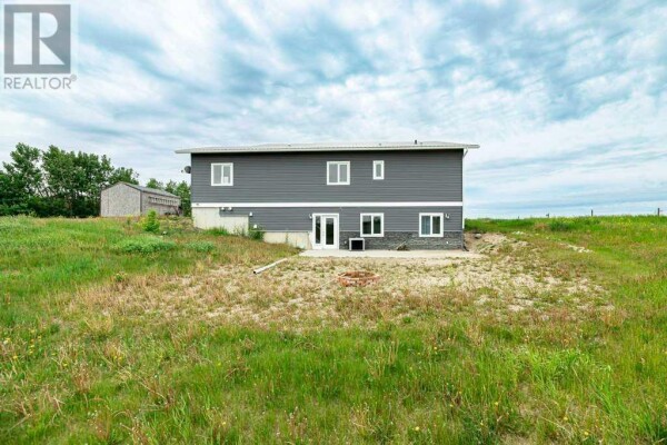 Photo 2 - Backyard - 34342 Scollard Road, Rural Stettler No. 6, County of, AB T0J0G0