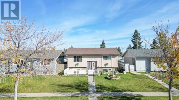 Photo 1 at 6128 Madigan Drive NE, Calgary, AB T2A4V8