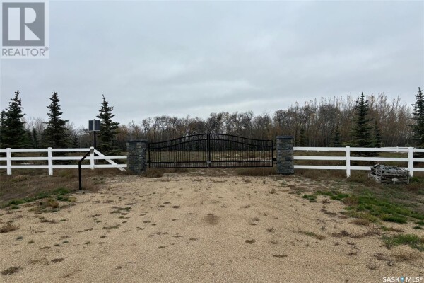 Photo 3 at Lot 15 Ravenswood Rd, Saskatoon, SK S7T1B6