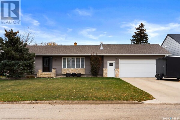 Photo 1 - FrontYard - 328 Main STREET, Milestone, SK S0G3L0