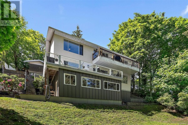 Photo 2 at 5159 Beckton Rd, Saanich, BC V8Y2C2