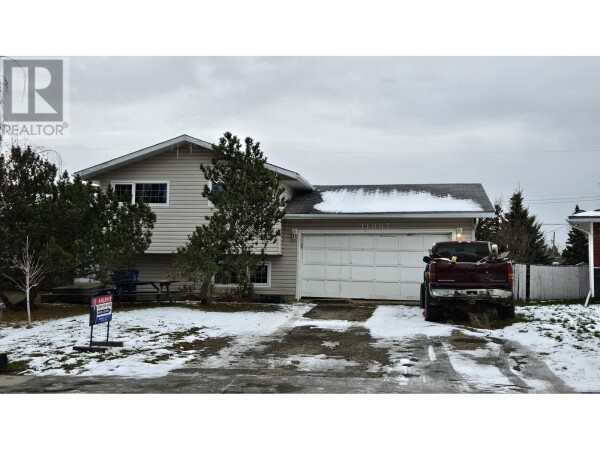 Photo 1 at 11007 PEACE RIVER ROAD, Fort St. John, BC V1J4J4