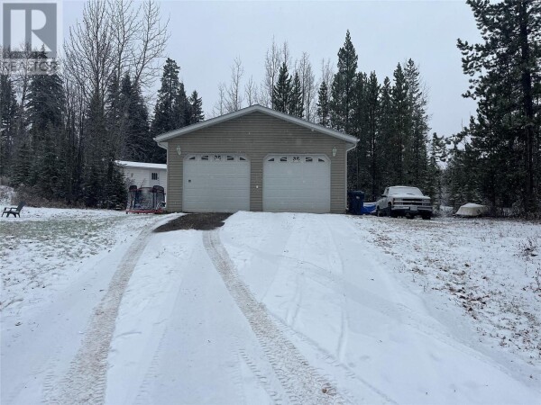 Photo 3 - FrontYard - 224 Wapiti Crescent, Tumbler Ridge, BC V0C2W0