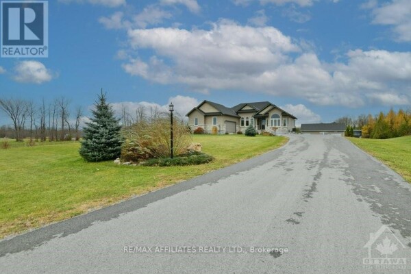 Photo 3 at 275 COUNTRY LANE DRIVE, Beckwith, ON K7C3P2