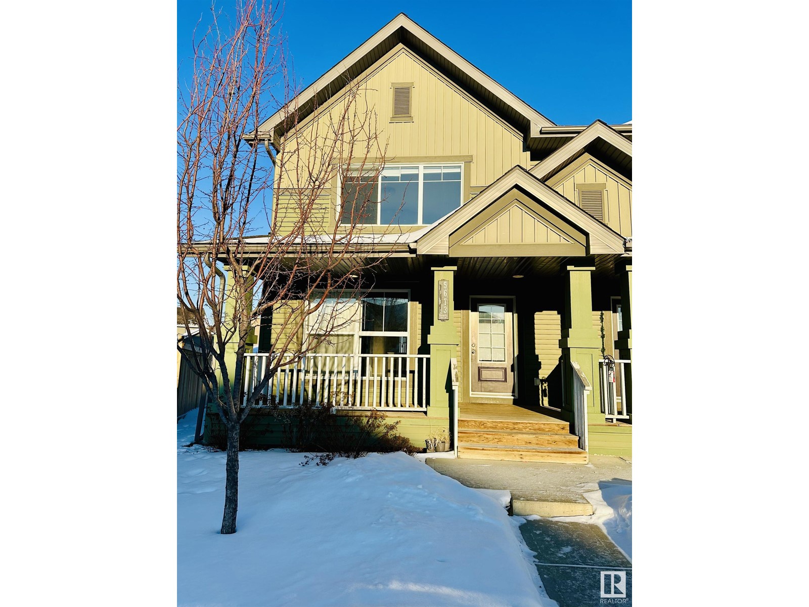 Photo 1 at 5673 CRABAPPLE WY SW, Edmonton, AB T6W1W9