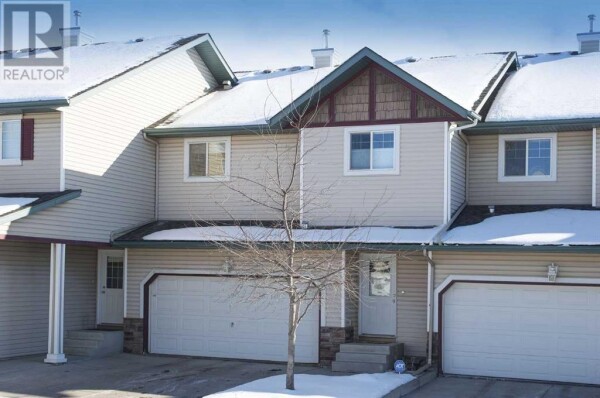 Photo 2 at 110, 2 Westbury Place SW, Calgary, AB T3H5B6