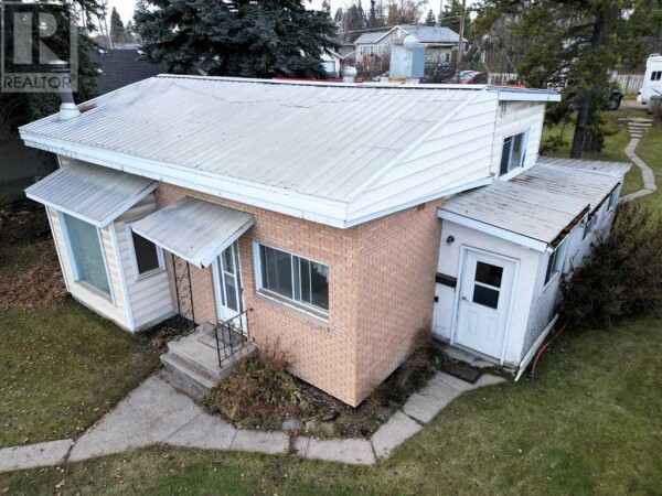 Photo 2 at 4720 4 Avenue, Edson, AB T7E1C8