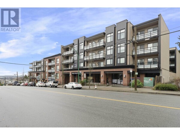 Photo 2 at 302 7727 ROYAL OAK AVENUE, Burnaby, BC V5J4K2